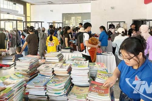 Gian hàng '0 đồng' kết nối yêu thương
