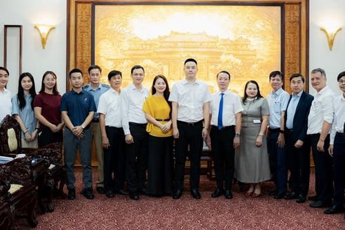 Đủ điều kiện để sớm mở đường bay Huế - Thâm Quyến