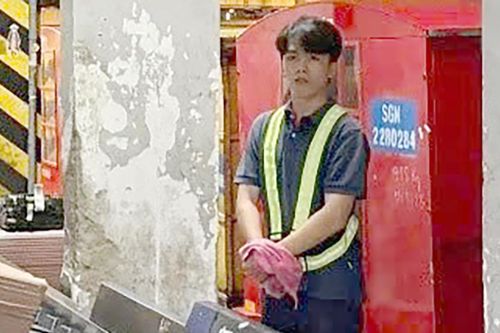 Bắt giữ nhân viên hàng không trộm 50 triệu đồng trong hành lý ký gửi
