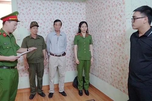 Làm trong sạch không gian mạng từ những hội nhóm ảo