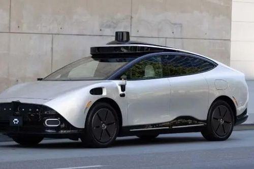 Mẫu xe robot tự hành cá nhân đầu tiên trên thế giới