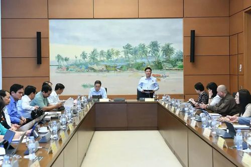 Gỡ vướng trong thực thi chính quyền địa phương hai cấp