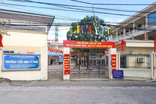 Trường học ở Hà Nội tổ chức lại bữa ăn bán trú sau vụ 'thịt ôi, trứng hỏng'