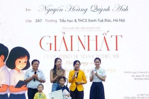 Trao giải Nhất cuộc thi 'Kể chuyện sách thiếu nhi' cho học sinh Hà Nội