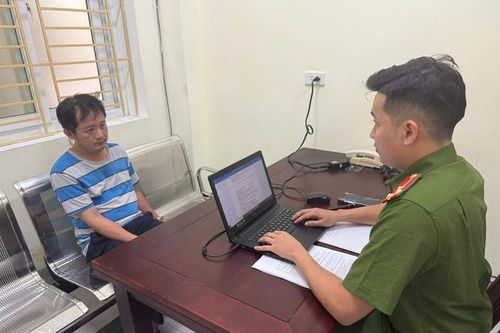 Tạm giữ hình sự đối tượng lái ô tô lao vào Thiếu tá công an đang làm nhiệm vụ
