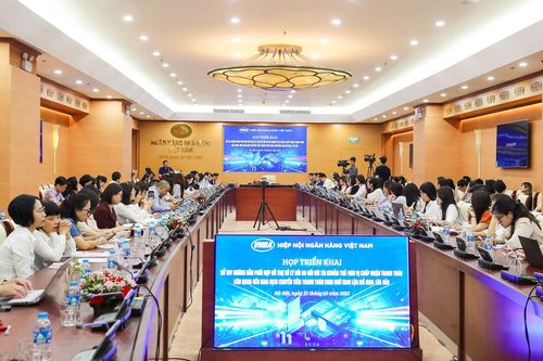 Ngân hàng 'bắt tay nhau' chặn tội phạm lừa đảo: Phải đặt mình vào vị trí người bị hại