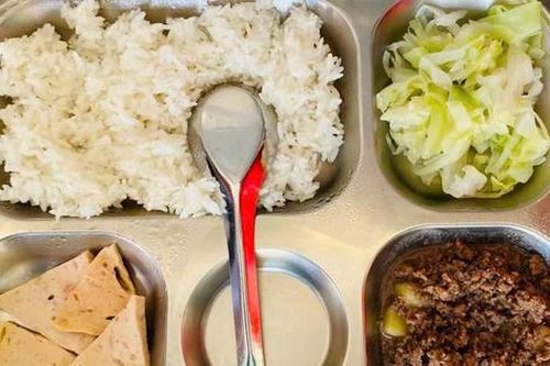 Tăng cường giám sát bữa ăn bán trú