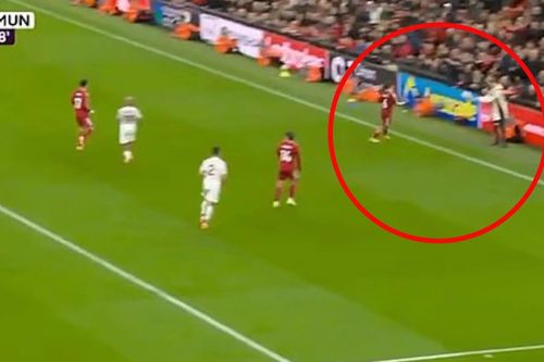 Liverpool nguy cơ bị phạt sau trận thua MU