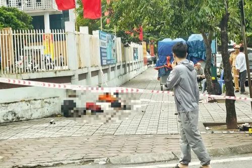 Tai nạn giao thông mới nhất 22/10/2025: người đi xe máy bị hất văng lên vỉa hè tử vong