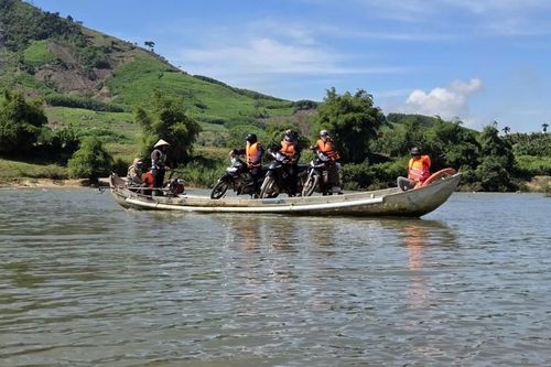 Hiểm họa trên những chuyến đò ngang