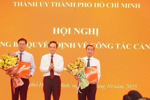Thành ủy Thành phố Hồ Chí Minh công bố quyết định cán bộ