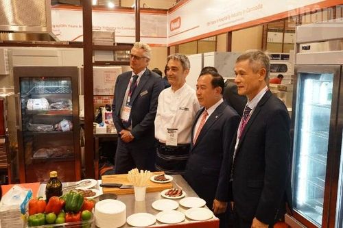 Doanh nghiệp Việt Nam đánh giá cao tiềm năng hợp tác kinh doanh hàng thực phẩm, đồ uống tại xứ sở Chùa Tháp