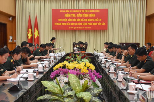 Kiểm tra công tác Dân số, Gia đình và Trẻ em tại Bộ tư lệnh Pháo binh - Tên lửa