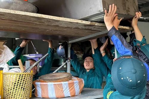 Vùng 'rốn lũ' Đà Nẵng khẩn trương ứng phó bão số 12