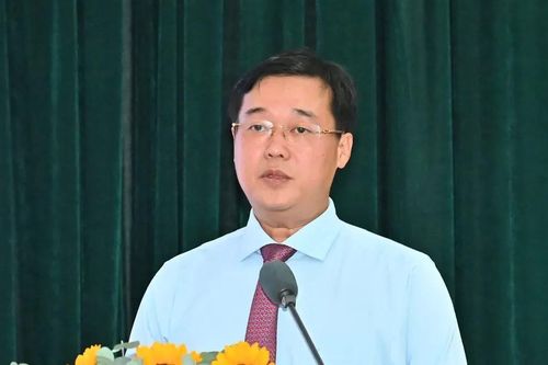 Phó Bí thư Thường trực Thành ủy TPHCM Lê Quốc Phong nhận thêm nhiệm vụ