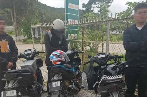 Xử lý 3 quái xế che biển số, phóng như bay trên Quốc lộ 27C