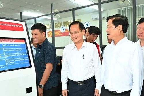 Kiến nghị tăng biên chế cấp xã với địa phương có quy mô dân số lớn
