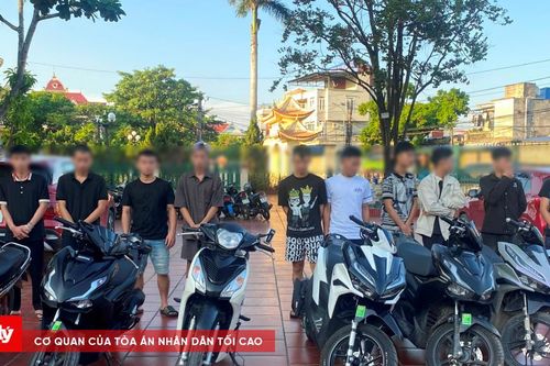 Khởi tố 10 đối tượng mang hung khí tham gia đánh nhau