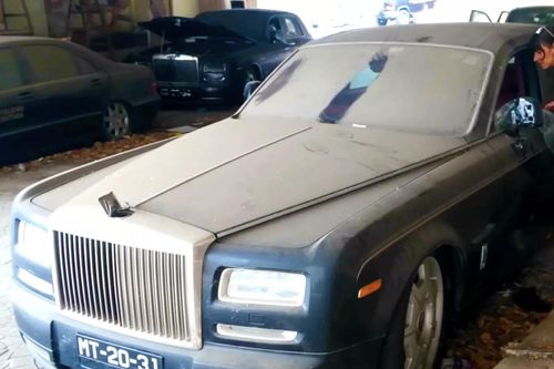 Khách sạn bỏ hoang lộ dàn siêu xe đắt tiền phủ bụi suốt 9 năm