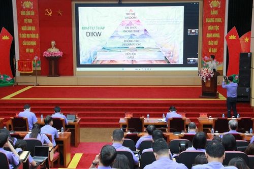 VKSND TP Hà Nội tập huấn kỹ năng rèn luyện AI: Khơi nguồn văn hóa học tập số