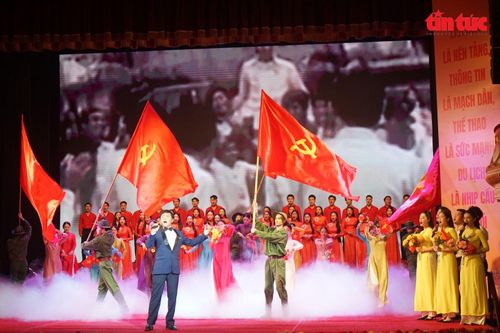 Nghệ sĩ trẻ hiến kế phát triển toàn diện văn hóa, con người Việt Nam