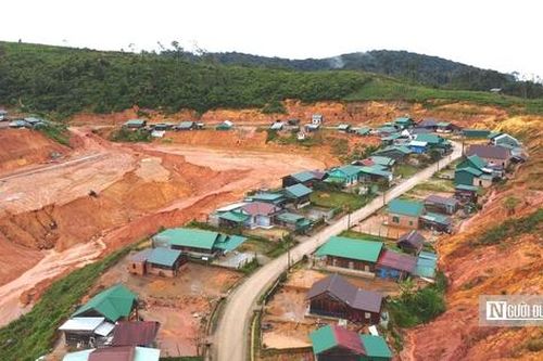 Người dân khu tái định cư ở Lâm Đồng thấp thỏm giữa sườn đồi dốc liên tục sạt lở