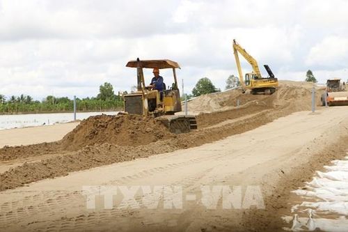 Cần Thơ gỡ nút thắt mặt bằng để tăng tốc đầu tư công cuối năm