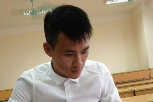 Công Vinh nói thật lòng phải đi học vì tương lai