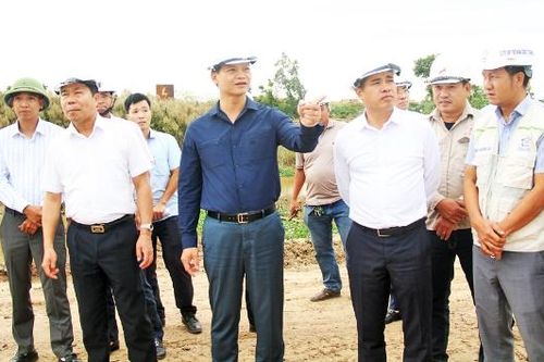 Chủ tịch UBND tỉnh Vương Quốc Tuấn chỉ đạo: Tập trung giải phóng mặt bằng, đẩy nhanh tiến độ thi công dự án cầu Kênh Vàng