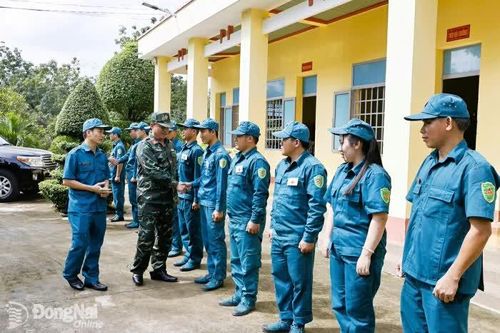 Đoàn công tác Quân khu 7 thăm, làm việc tại 2 xã Thiện Hưng và Hưng Phước