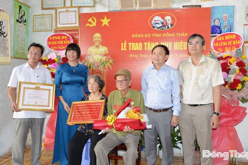 Sắt son niềm tin với Đảng