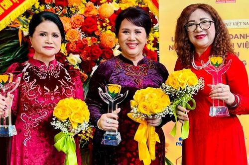 4 nữ doanh nhân Gia Lai được vinh danh 'Bông hồng Vàng Việt Nam năm 2025'