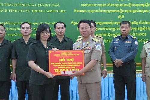 Ban Chuyên trách tỉnh Gia Lai hội đàm với Ban Chuyên trách tỉnh Stung Treng