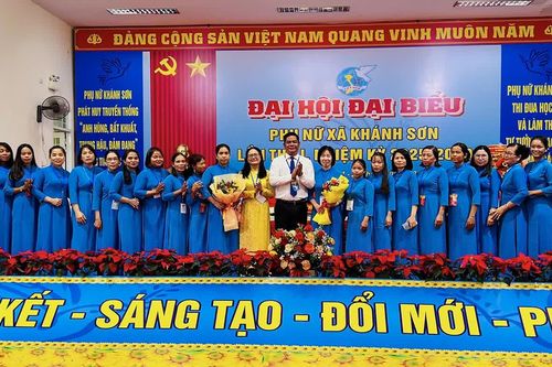 Đại hội đại biểu phụ nữ xã Khánh Sơn lần thứ I