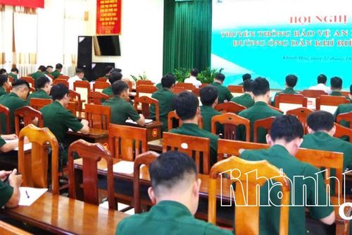 Truyền thông bảo vệ an ninh, an toàn đường ống dẫn khí biển cho cán bộ biên phòng