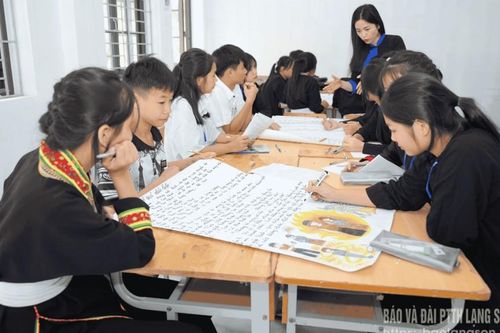 Đưa văn hóa, lịch sử địa phương đến với học sinh