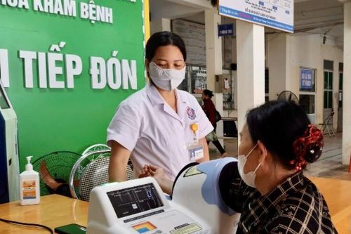Không để gián đoạn việc khám chữa bệnh sau mưa lũ
