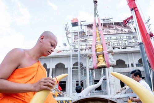 Vĩnh Long: Lễ đặt đỉnh chánh điện chùa KomPong Đôn