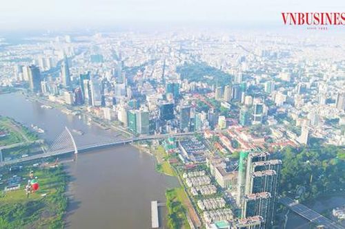 Giá căn hộ tăng vùn vụt, lợi nhuận cho thuê tụt dốc: Vì sao nhà đầu tư vẫn 'xuống tiền'?