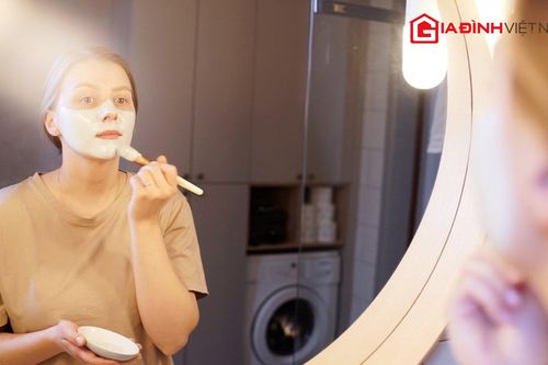 7 sai lầm khi skincare buổi tối đa số chị em đều mắc khiến da lão hóa nhanh