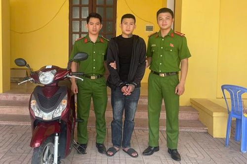Lợi dụng đêm tối, mưa bão, ra đường cướp tài sản