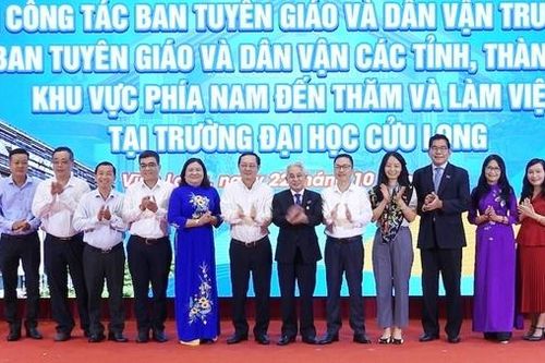Ban Tuyên giáo và Dân vận Trung ương khảo sát thực tế mô hình đổi mới sáng tạo tại Vĩnh Long
