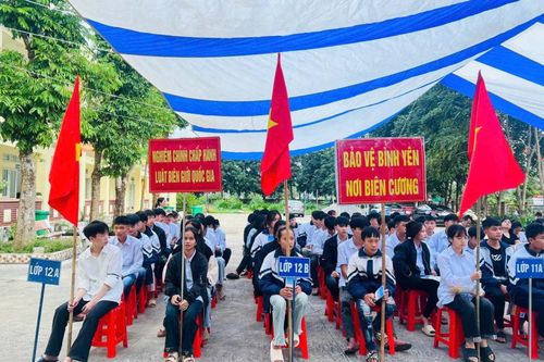 Tuyên truyền, phổ biến, giáo dục pháp luật cho hơn 630 học sinh xã Trùng Khánh