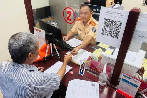 Công an tỉnh triển khai làm sạch dữ liệu giấy phép lái xe mô tô