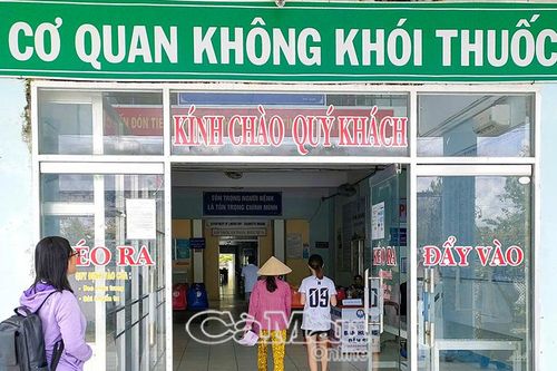 Xây dựng môi trường y tế không khói thuốc lá