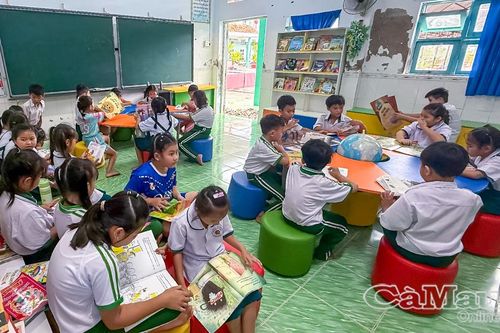 Bếp ăn bán trú 'Ðỏ lửa' yêu thương