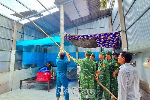 Lốc xoáy gây thiệt hại nhiều tài sản của người dân phường Hiệp Thành