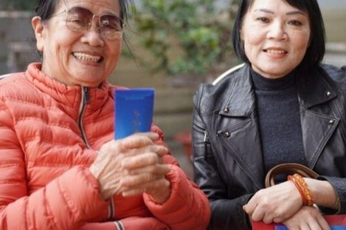 Vợ NSND Xuân Bắc khoe cảnh 2 bà thông gia thân thiết, mối quan hệ con dâu - mẹ chồng gần gũi như ruột thịt