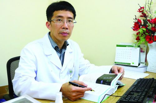 Bác sĩ hàng đầu trong lĩnh vực đột quỵ ở Việt Nam là ứng viên giáo sư năm 2025