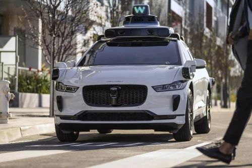 Taxi tự lái lại bị điều tra